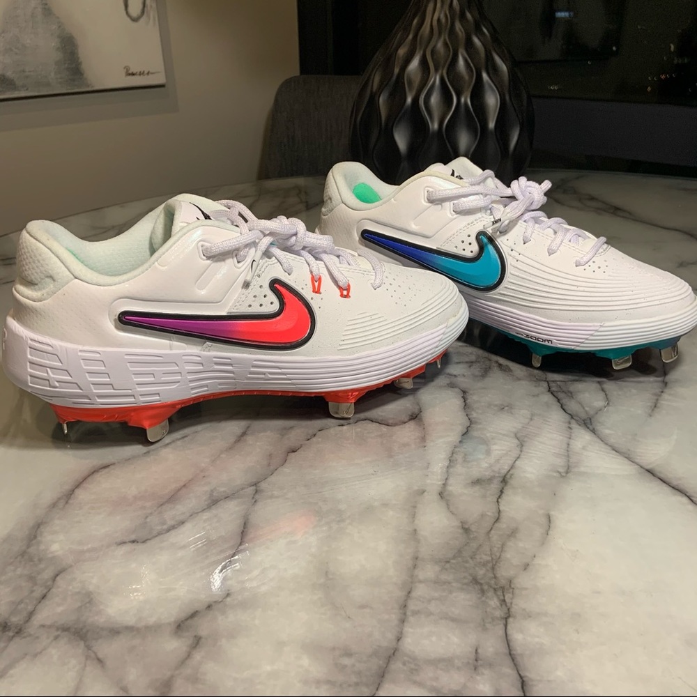 Nike Zoom Hyperdiamond 3 Elite Softball Cleats - Picture 11 of 12